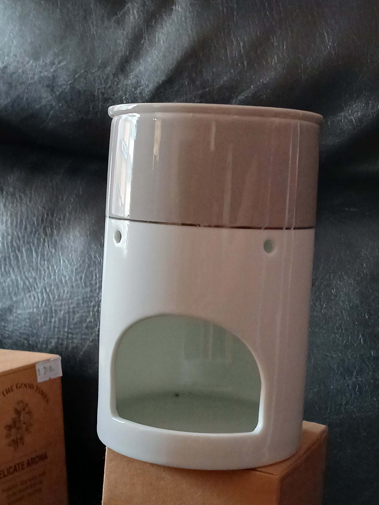 Ceramic Tealight Aromatherapy Oil Burner