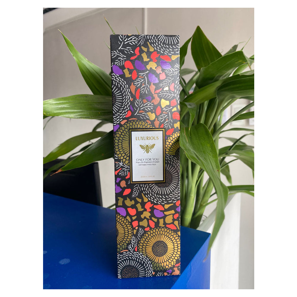 LUXURIOUS Reed Diffuser