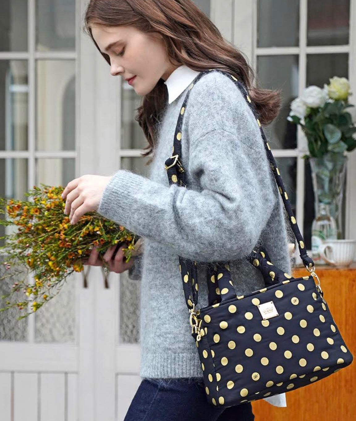 VOVAROVA Crossbody Tote (Golden Dotty)