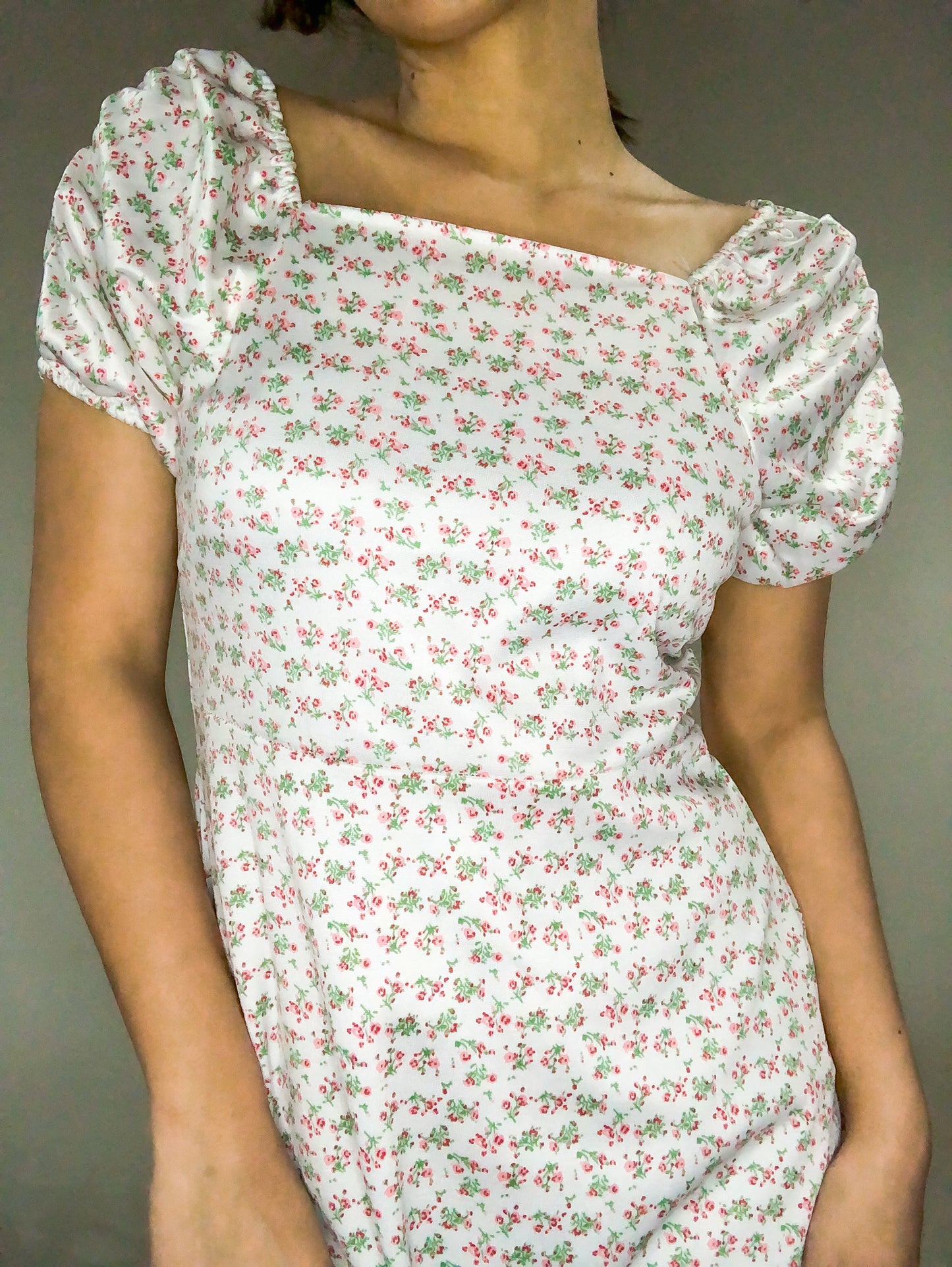 DRESS 05 Short Sleeves - Plants and Flowers Puffy Sleeve